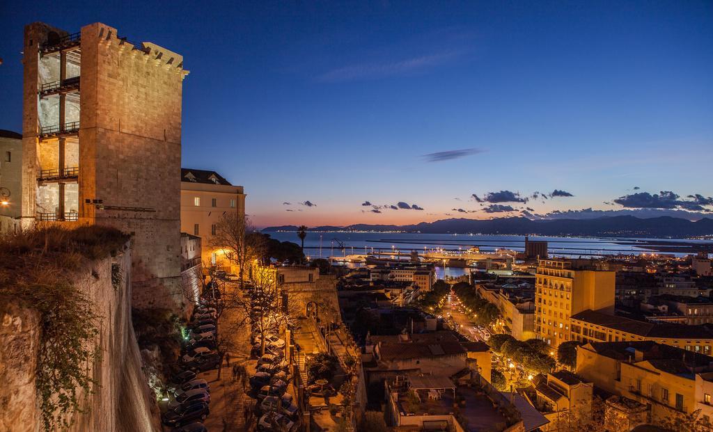 Hotel La Terrazza Cagliari Ngoại thất bức ảnh