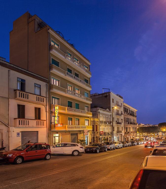 Hotel La Terrazza Cagliari Ngoại thất bức ảnh