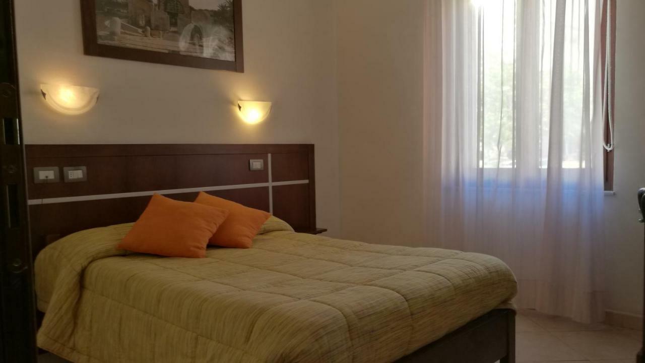 Hotel La Terrazza Cagliari Ngoại thất bức ảnh